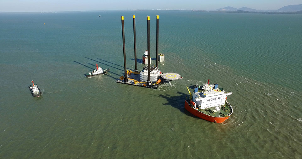 loading-unloading-liftboat-10