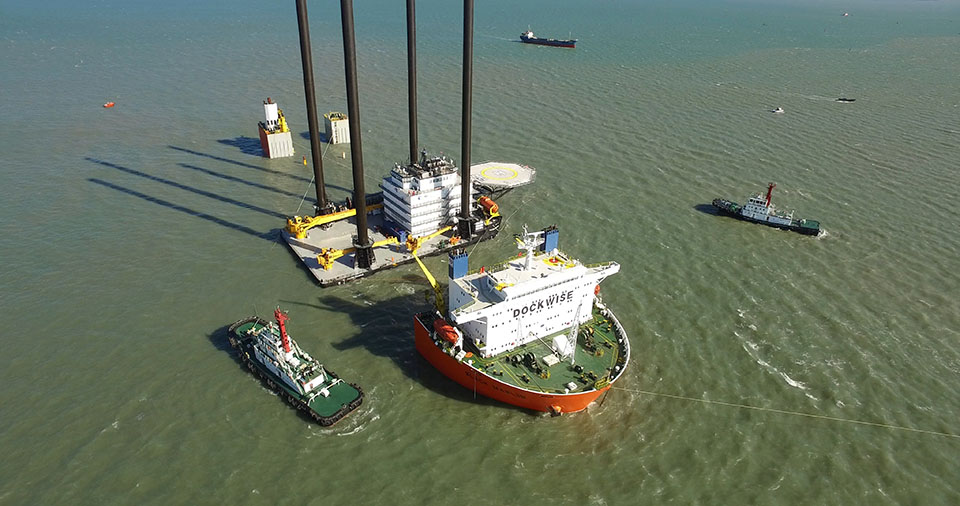 loading-unloading-liftboat-19