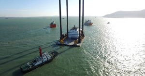 loading-unloading-liftboat-7