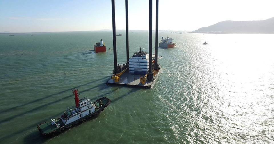 loading-unloading-liftboat-7