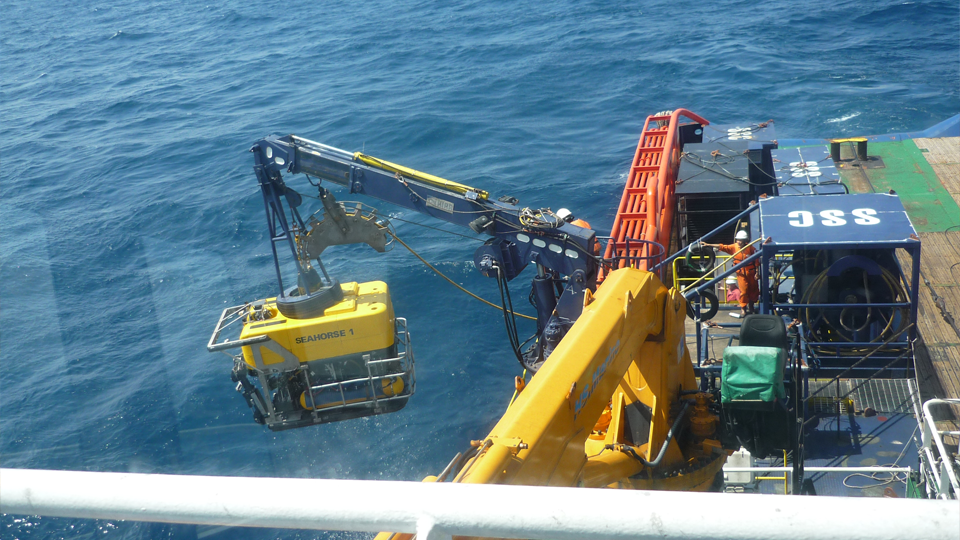 marine-consultancy-pre-laid-hook-up-operation-1