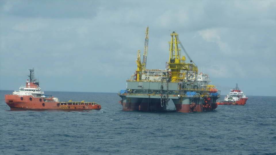 marine-consultancy-pre-laid-hook-up-operation-3